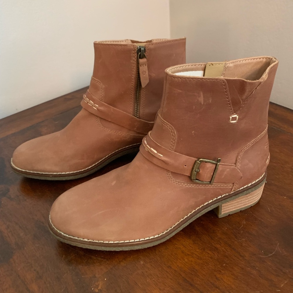 Sperry Women's Seaport Storm Buckle Bootsie Leather Fashion Boot, Brown …